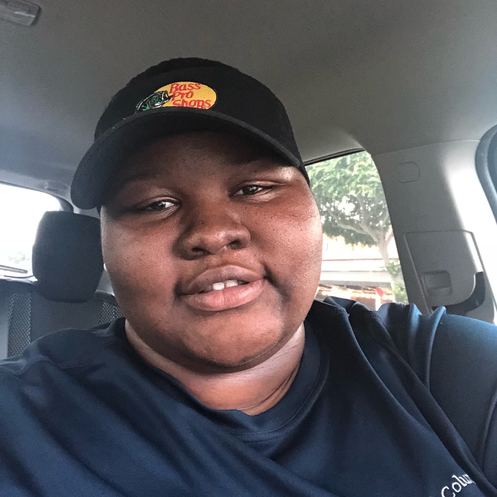 Meet your Posher, April